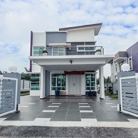 Ruby Homestay Melaka Zewnętrze zdjęcie